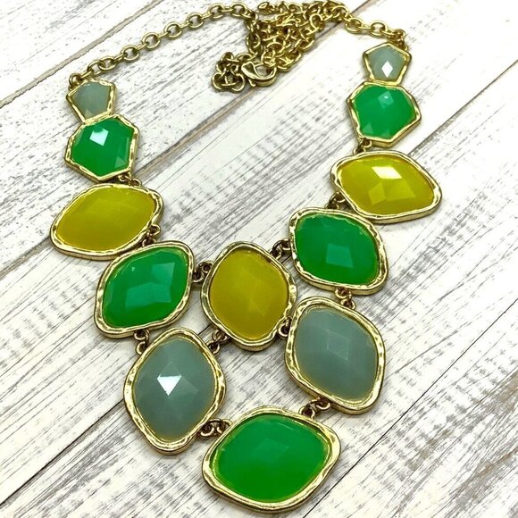 Statement Necklace Bib Style Green Yellow Gold Tone Adjustable Length - Picture 5 of 6
